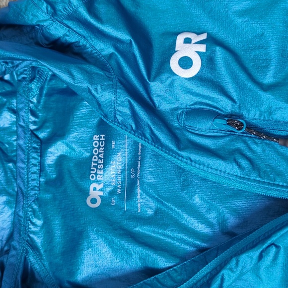 Men's helium wind hoodie - Picture 2 of 5